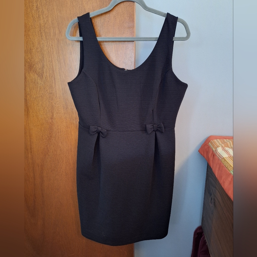 Final Price* Lauren Conrad Black Sleeveless Sheath Dress with Bow Detail Size 16